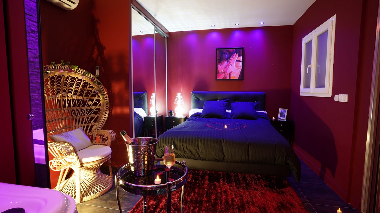 Photo of Bedroom in Montrabe