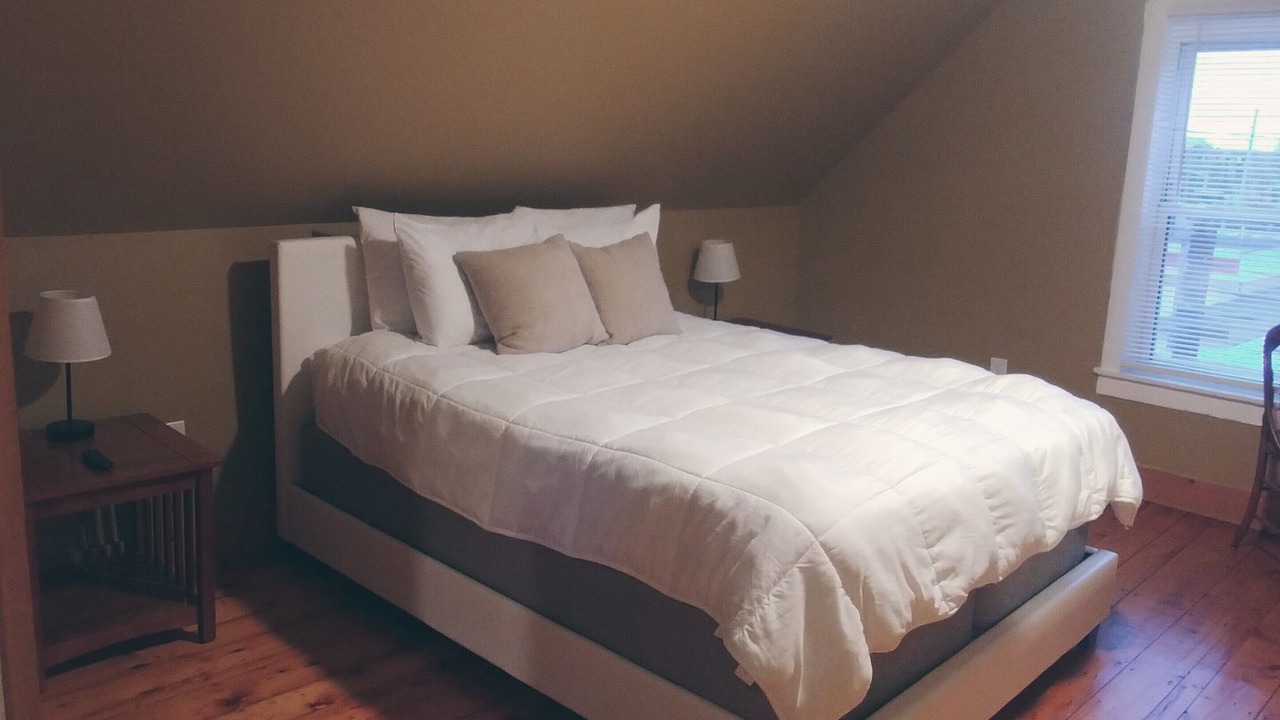 Photo of Bedroom in East Bayside