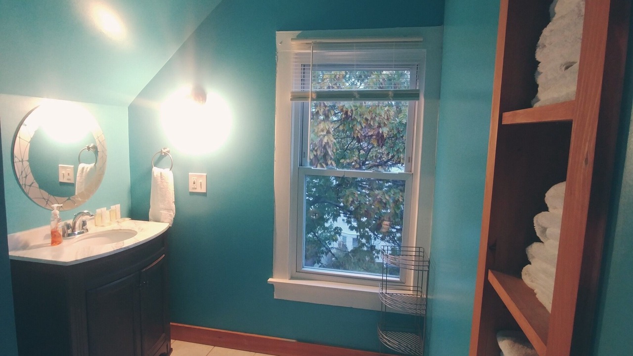 Photo of Bathroom in East Bayside