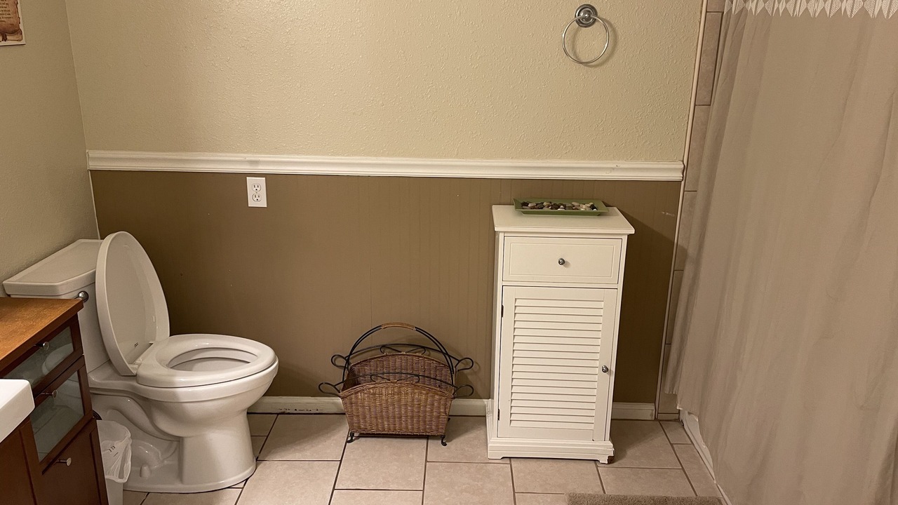 Photo of Bathroom in Dulac