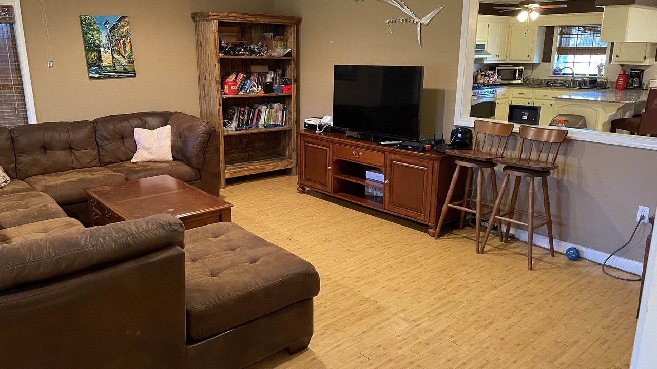 Photo of Livingroom in Dulac