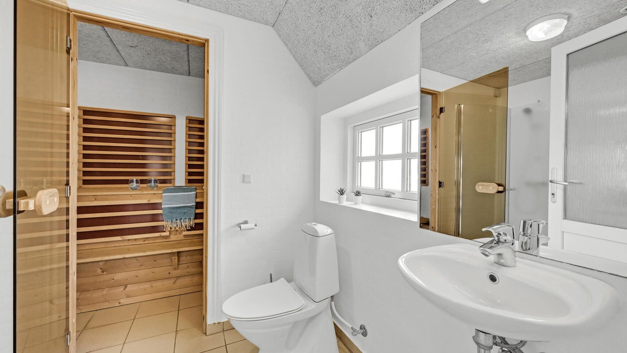 Photo of Bathroom in Øhuse
