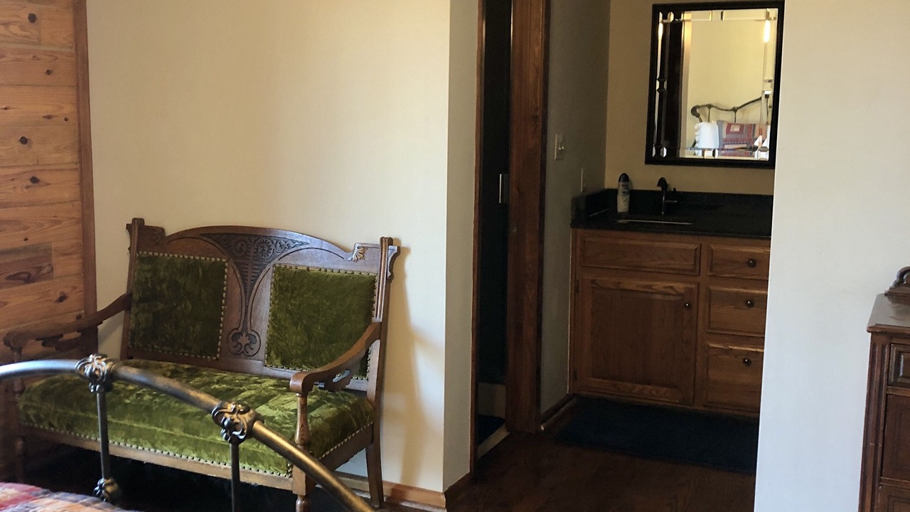 Photo of Bedroom in Compton