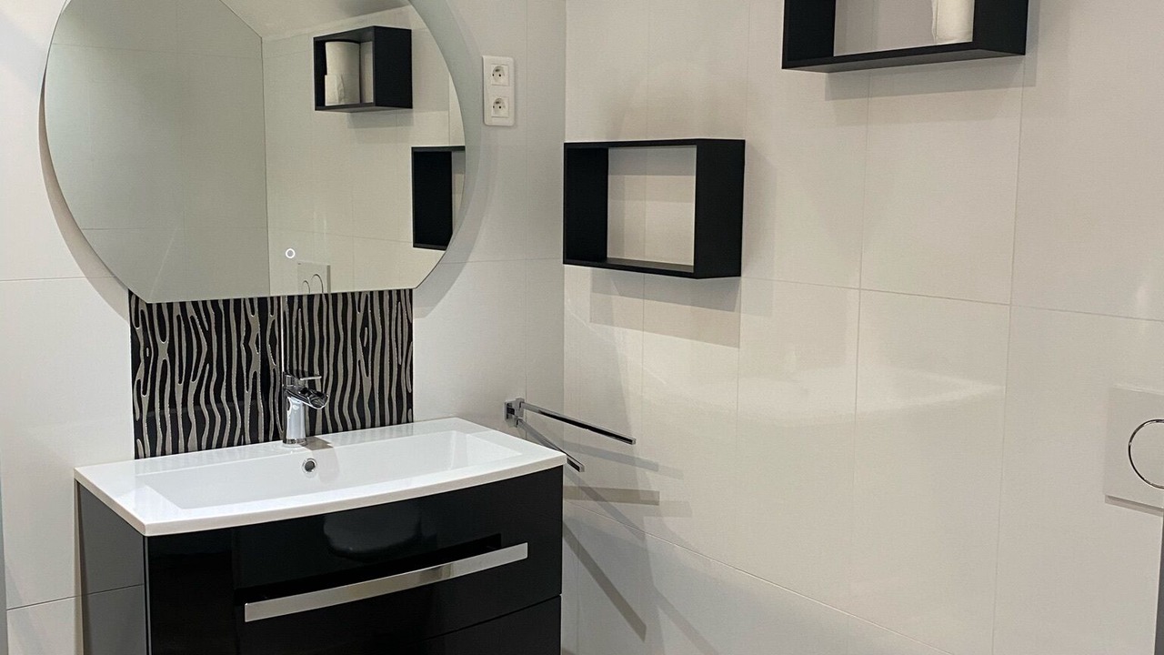 Photo of Bathroom in Romeries