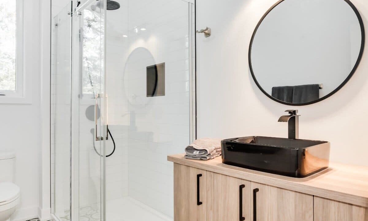 Photo of Bathroom in Val-des-Monts