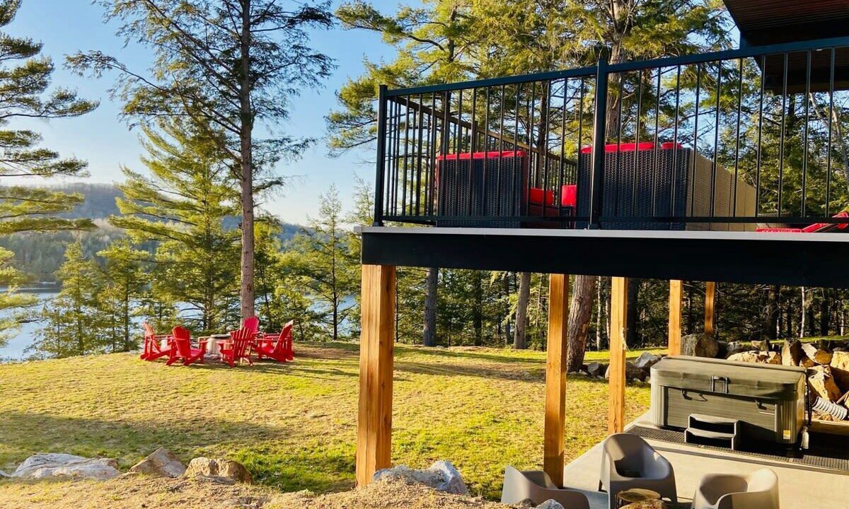 Photo of Patio Balcony in Val-des-Monts