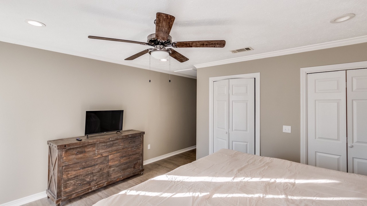 Photo of Bedroom in Tougaloo