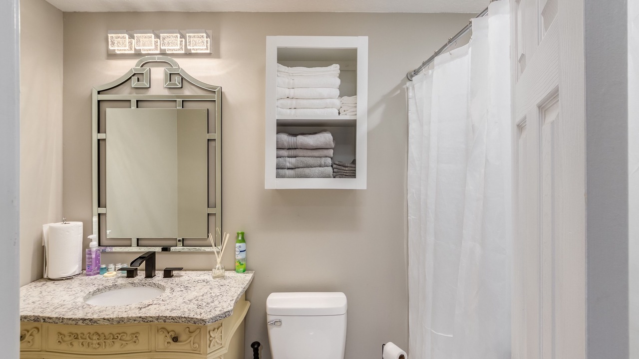 Photo of Bathroom in Tougaloo