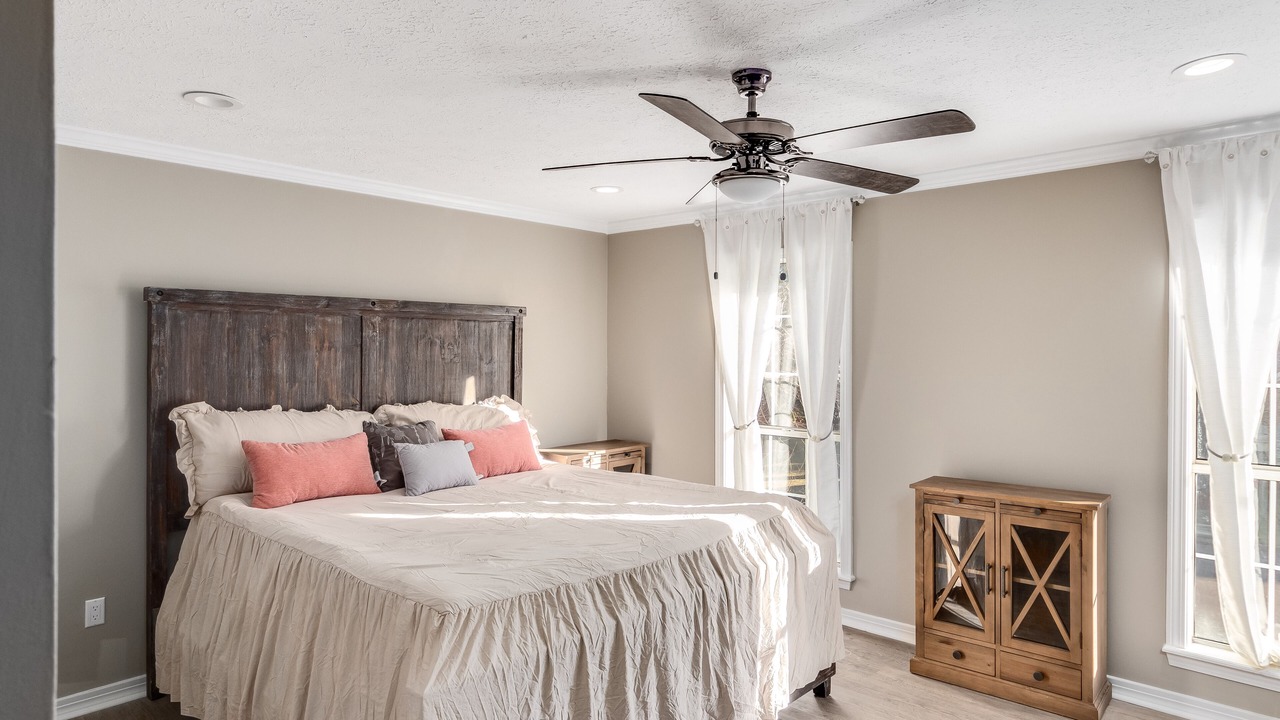 Photo of Bedroom in Tougaloo