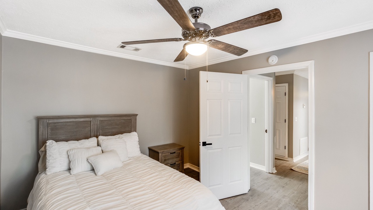 Photo of Bedroom in Tougaloo