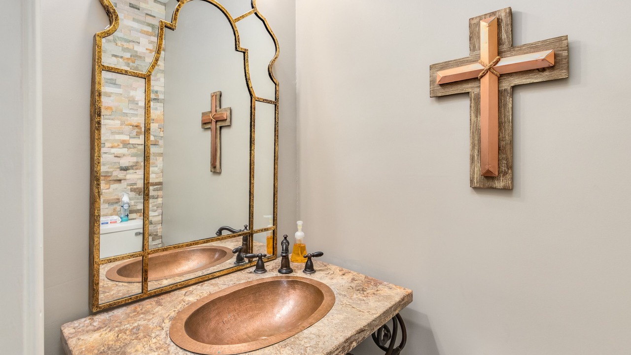 Photo of Bathroom in Tougaloo