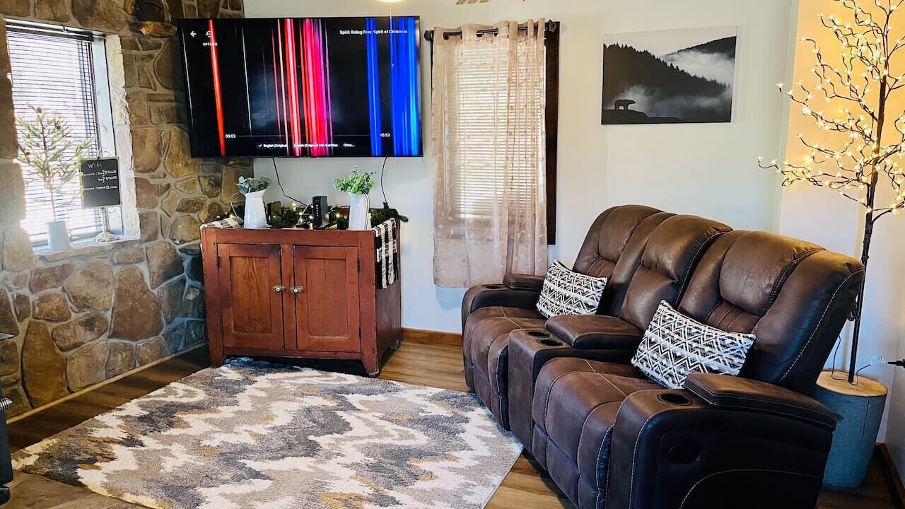 Photo of Livingroom in Mill Run