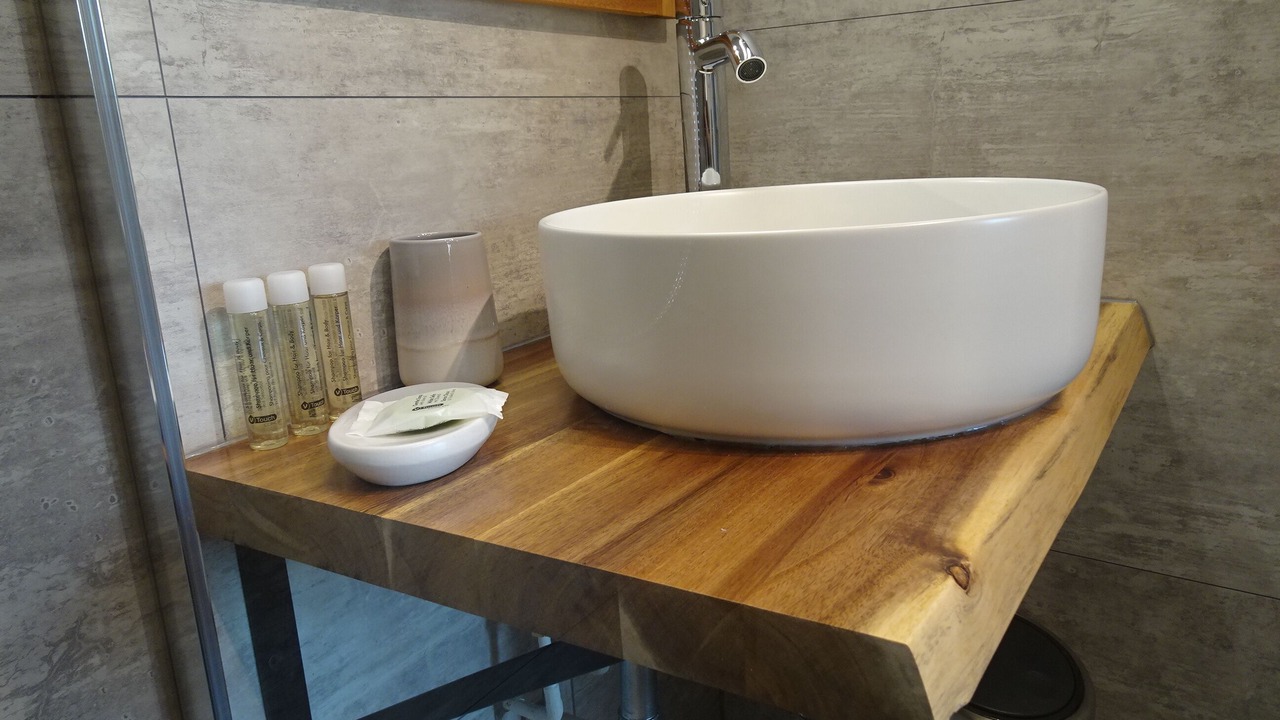 Photo of Bathroom in Venterol