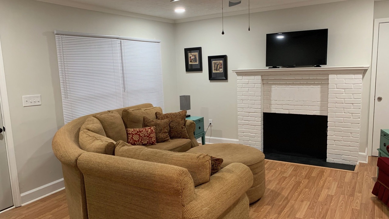 Photo of Livingroom in Hardwick