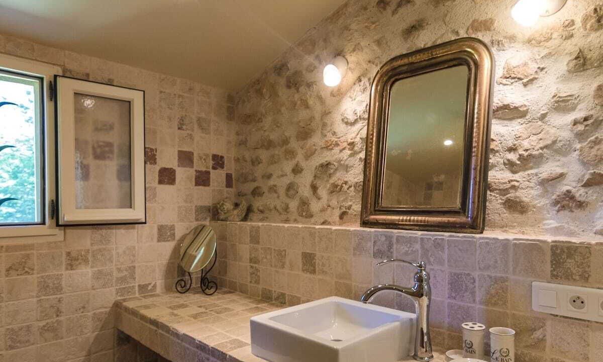 Photo of Bathroom in Sainte-Alvere