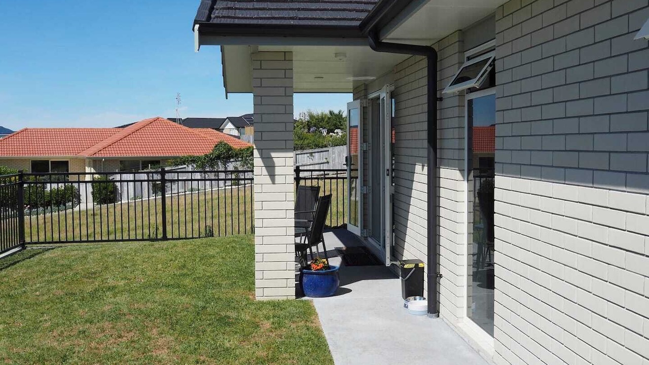 Photo of Patio Balcony in Coastlands