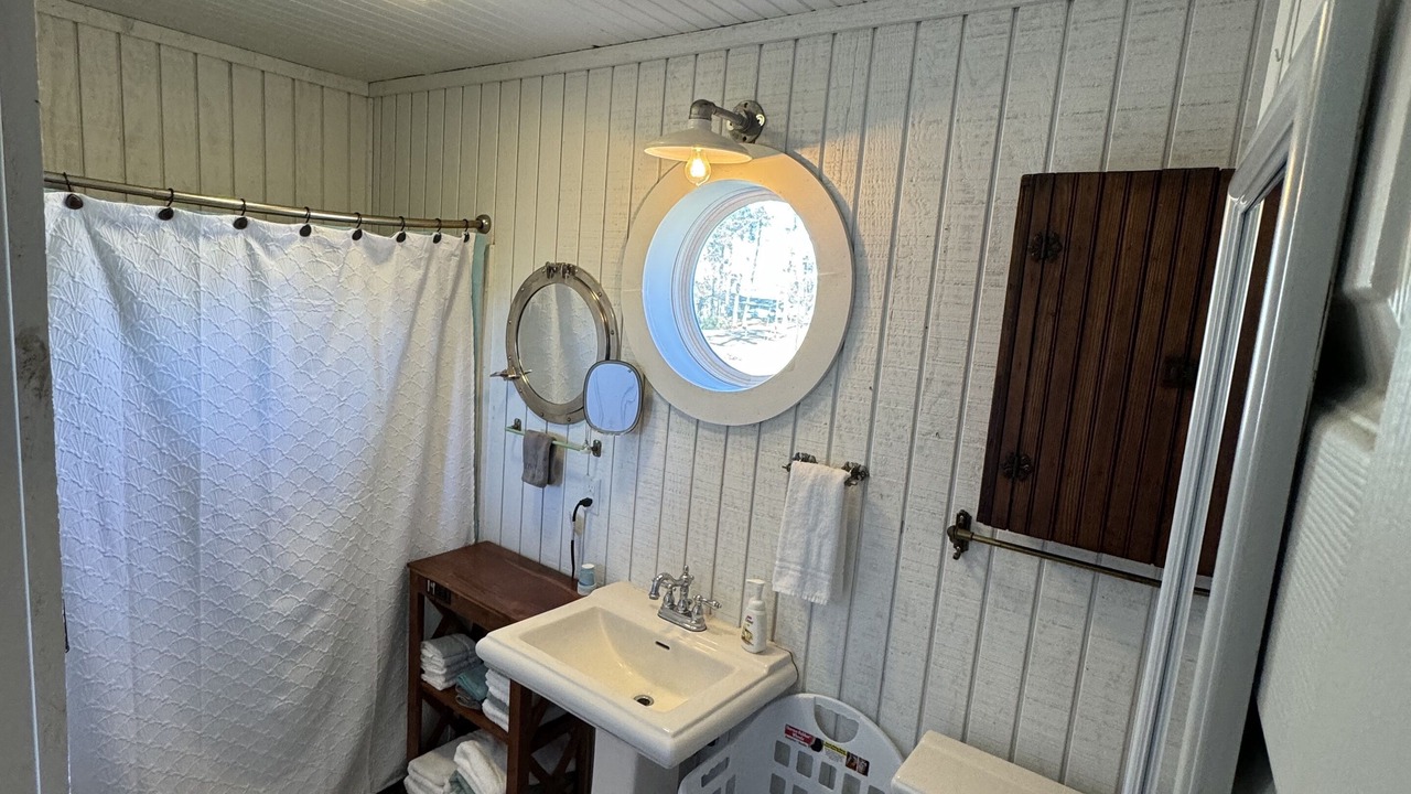 Photo of Bathroom in Homer