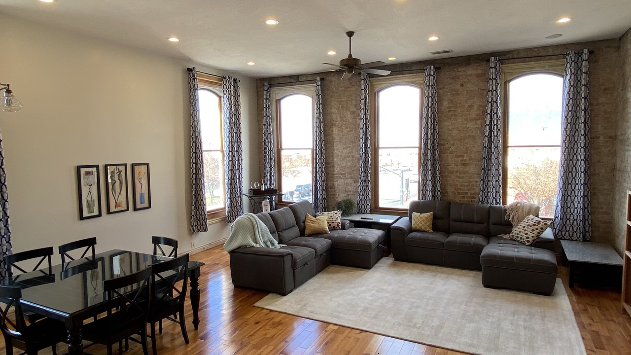 Photo of Livingroom in Ogden