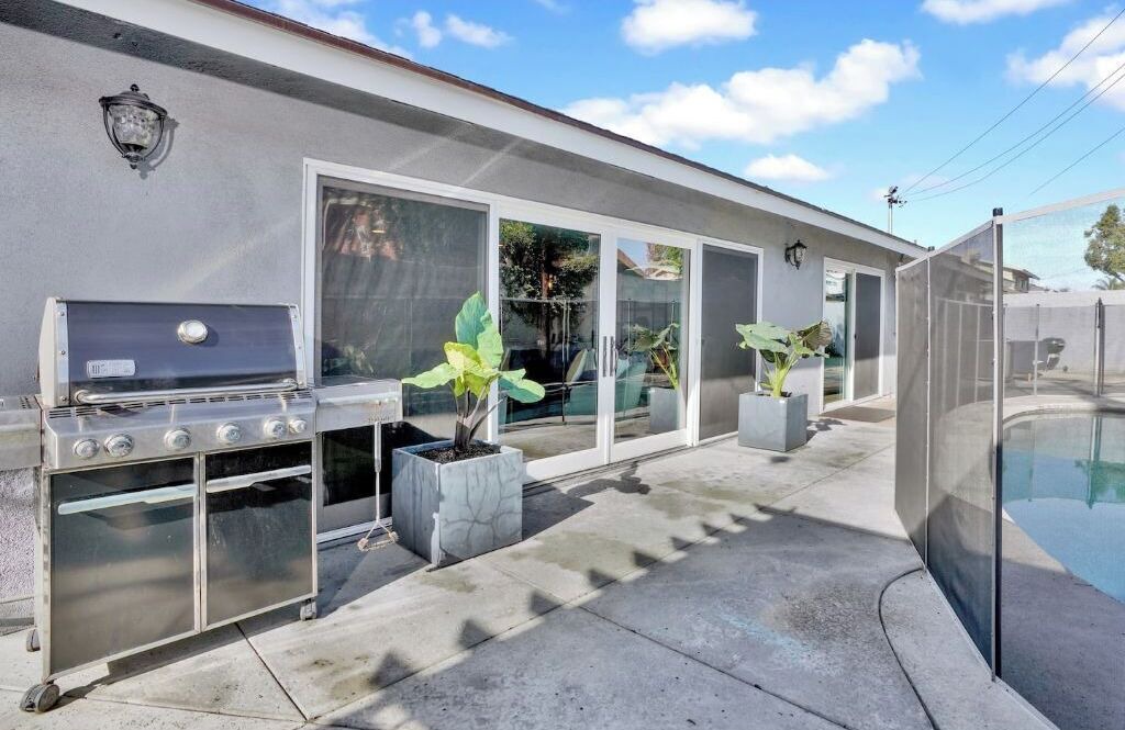 Photo of Patio Balcony in Orange