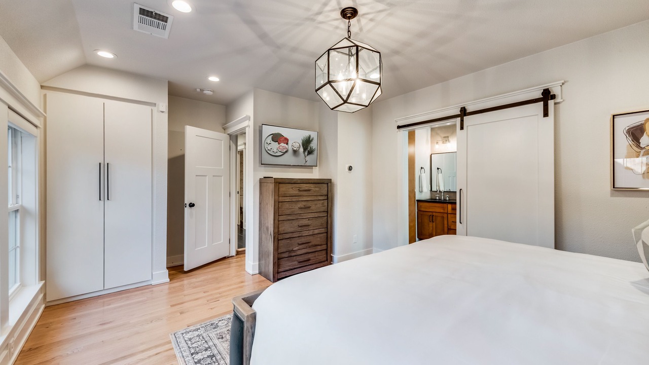Photo of Bedroom in Kessler
