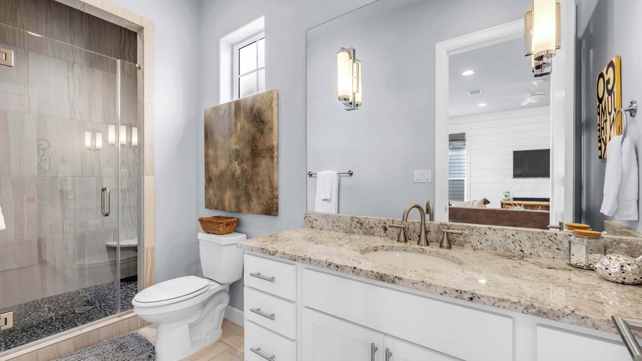 Photo of Bathroom in Kingsland