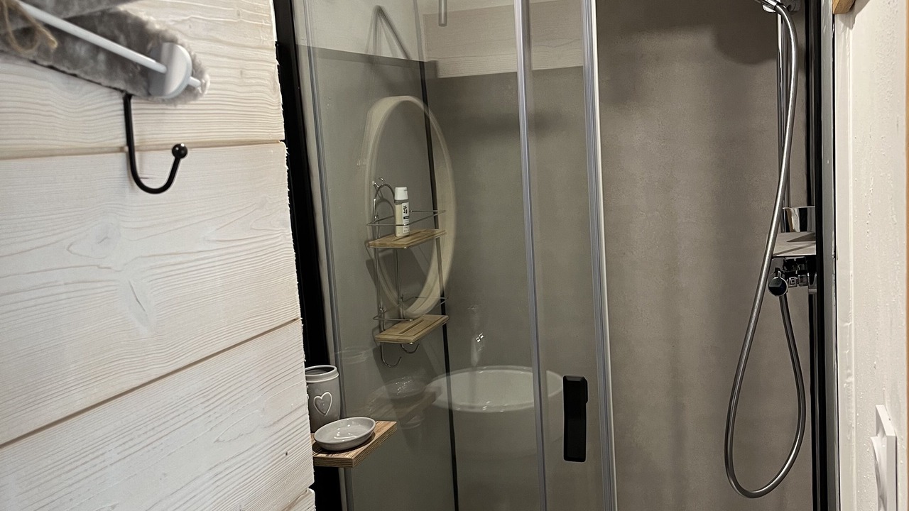 Photo of Bathroom in Lathuile