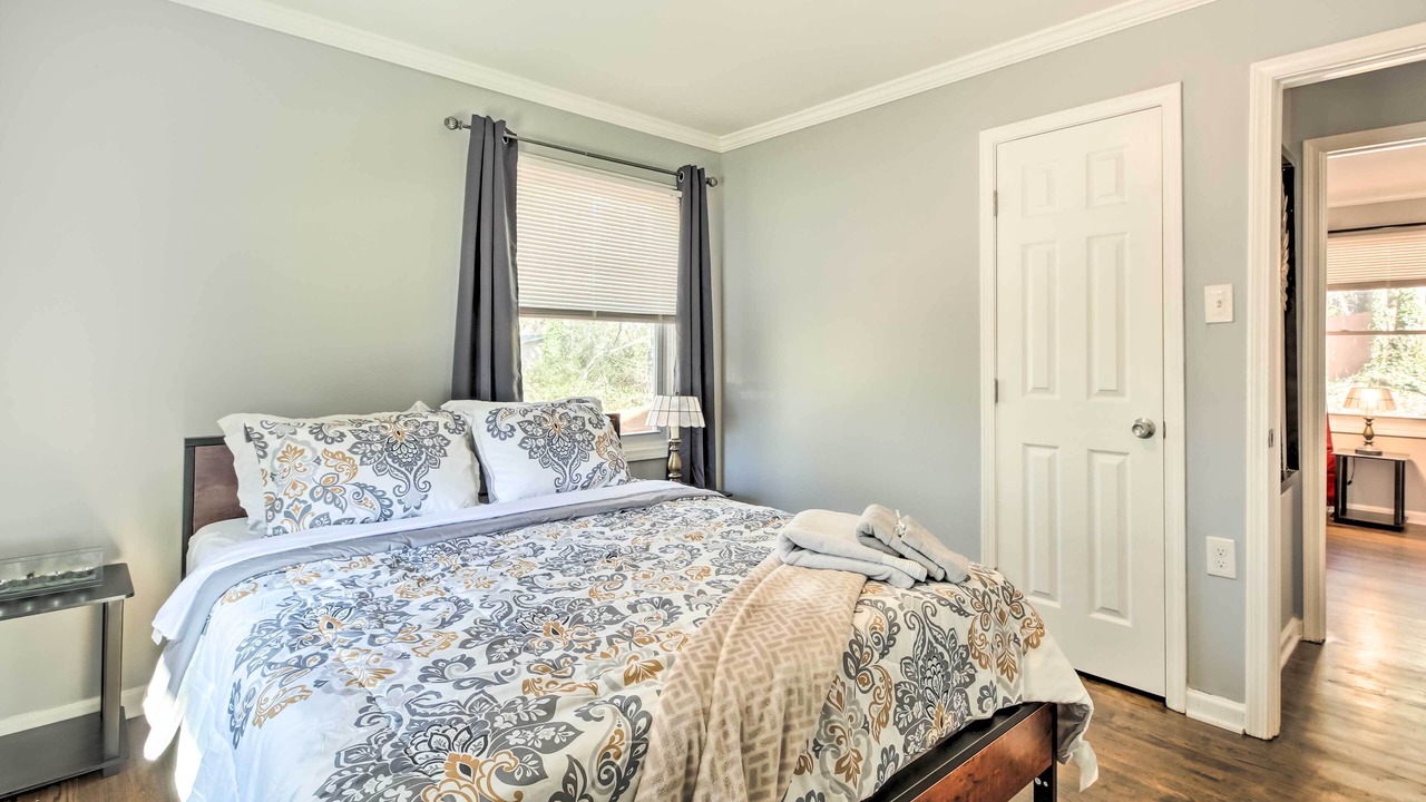 Photo of Bedroom in Collier Heights