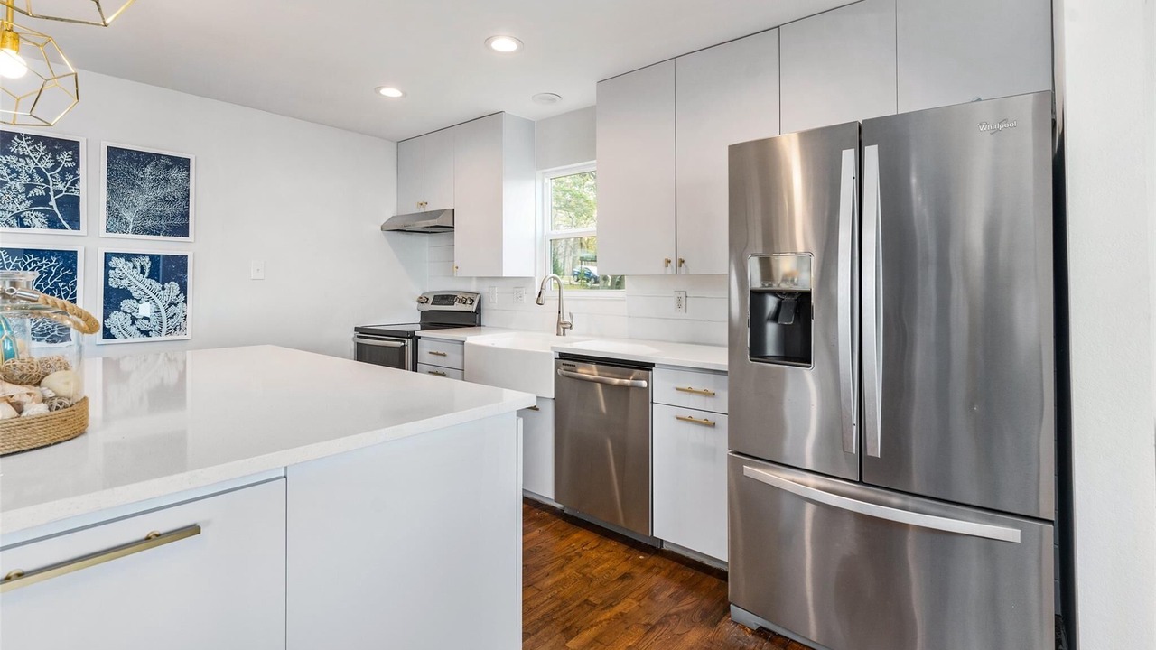 Photo of Kitchen in Seven Points