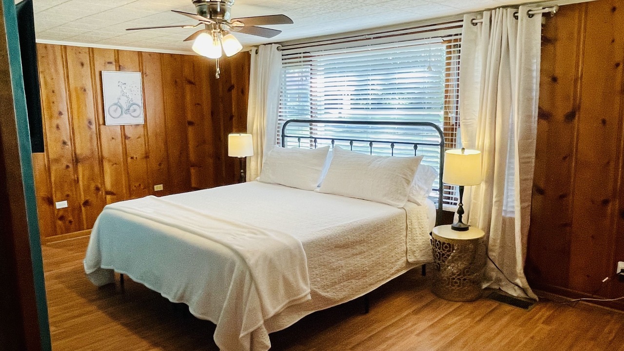 Photo of Bedroom in Starkville