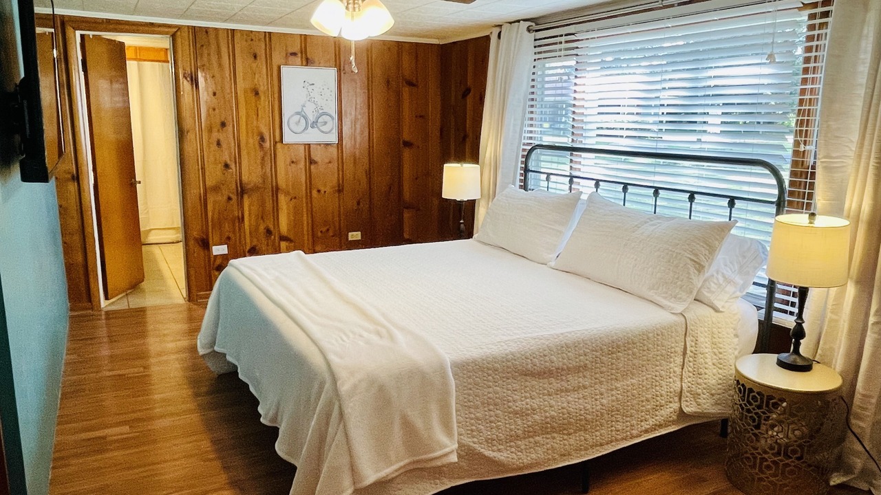 Photo of Bedroom in Starkville
