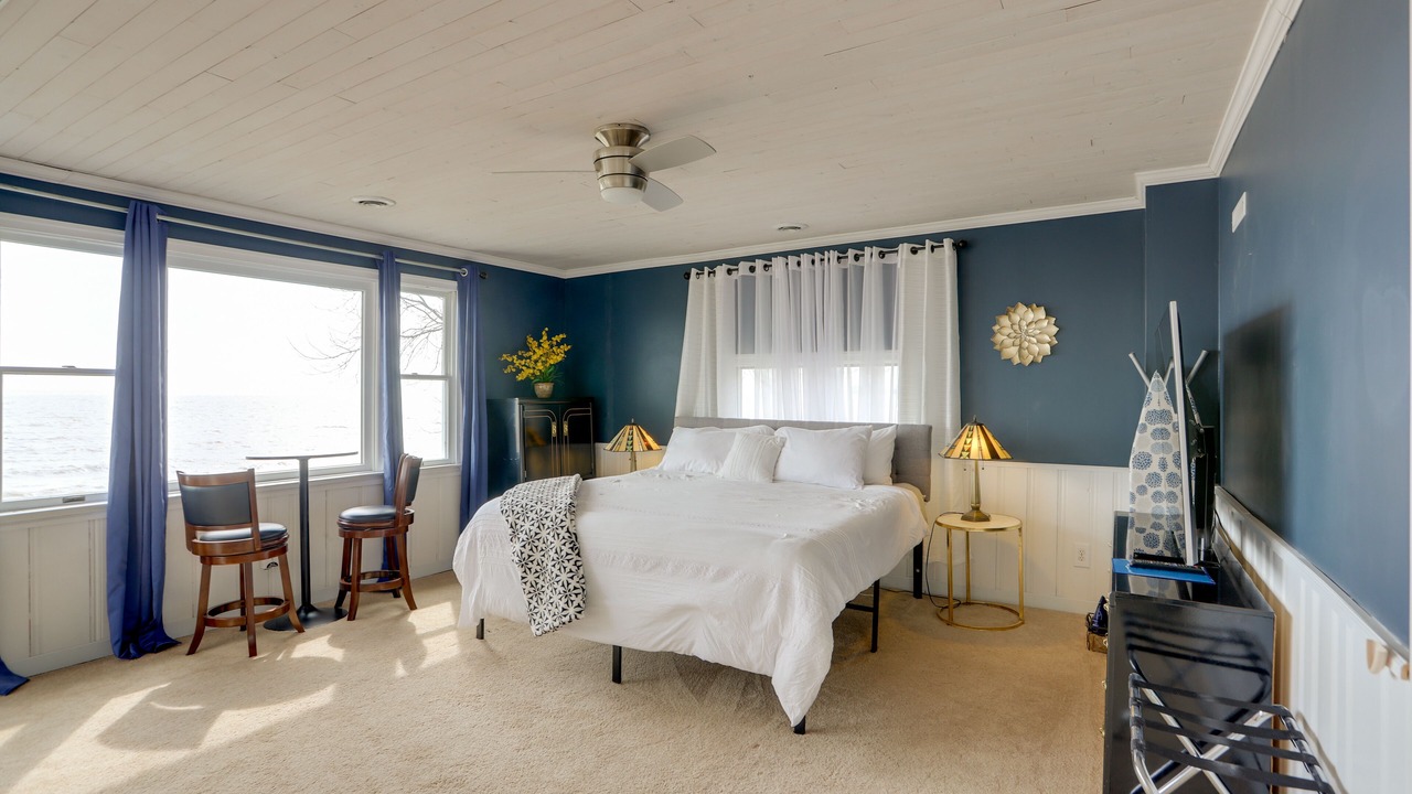 Photo of Bedroom in Woodland Beach