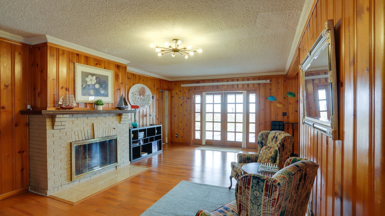 Photo of Livingroom in Woodland Beach