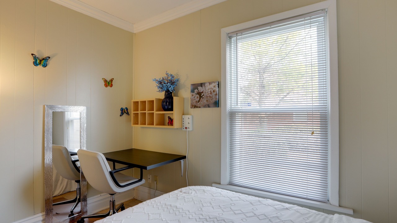 Photo of Bedroom in Woodland Beach