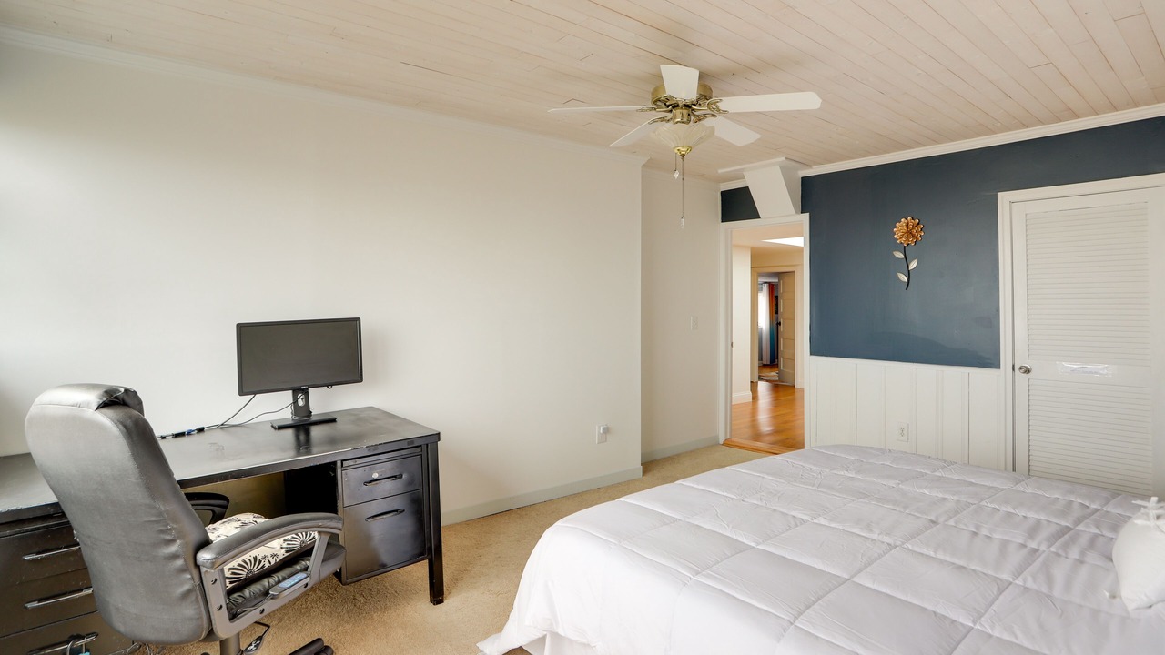 Photo of Bedroom in Woodland Beach