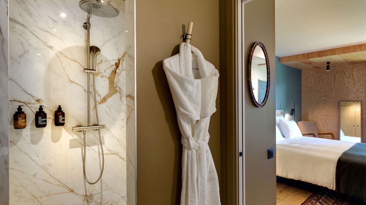 Photo of Bathroom in Murat-le-Quaire