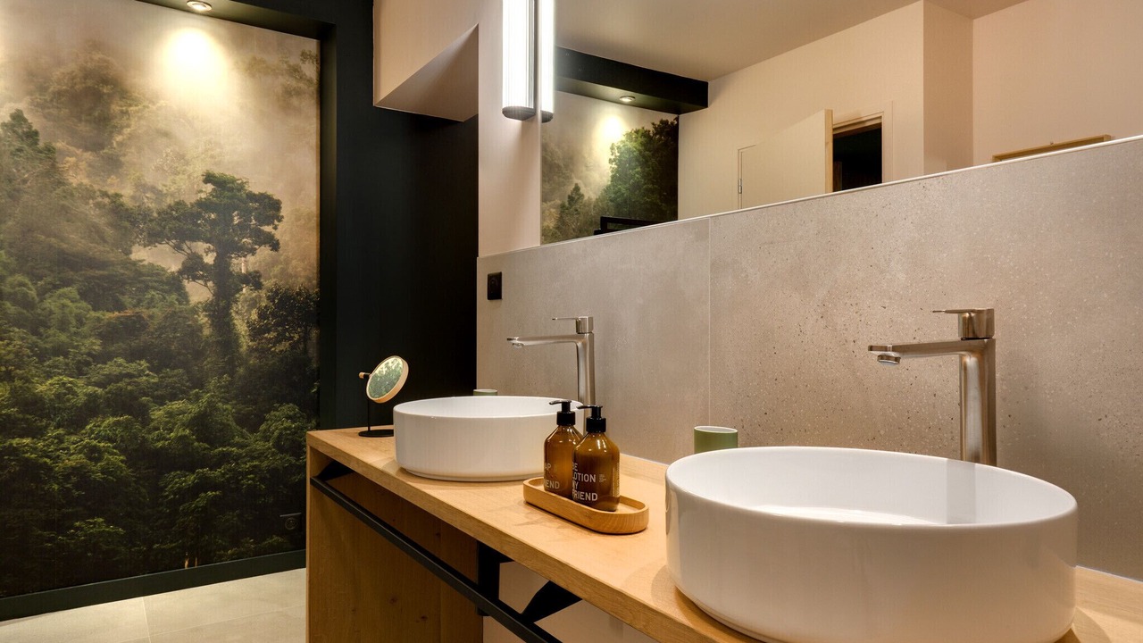 Photo of Bathroom in Murat-le-Quaire