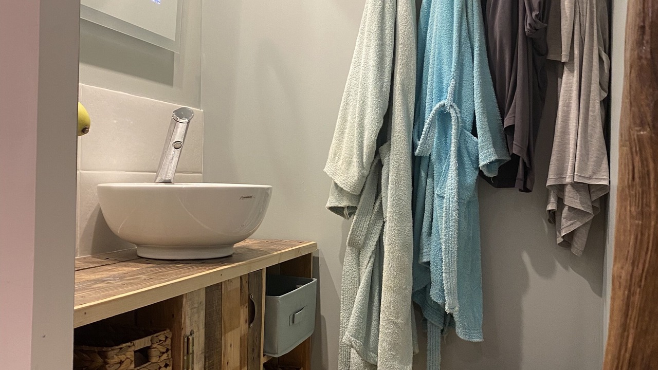 Photo of Bathroom in Saint-Vincent-d'Olargues