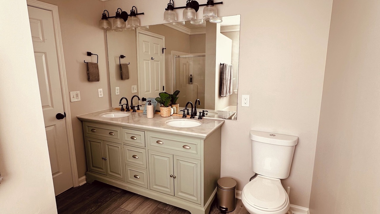 Photo of Bathroom in Lithia Springs