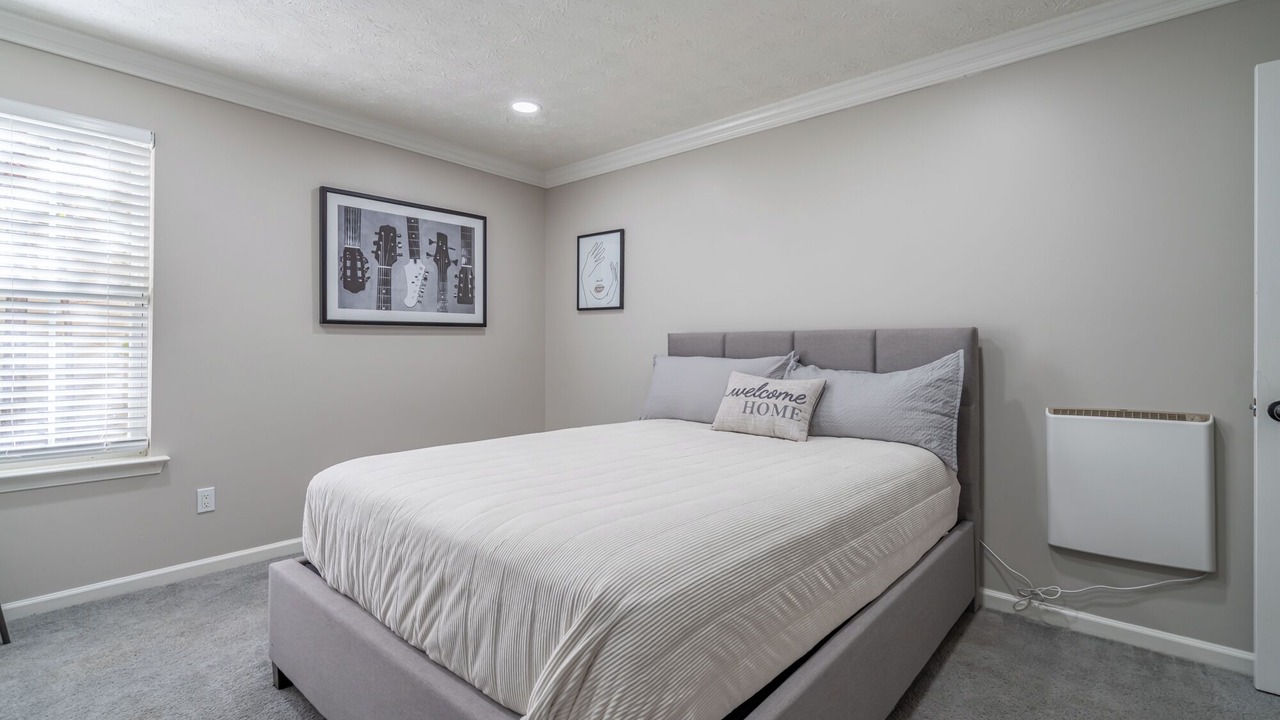 Photo of Bedroom in Lithia Springs