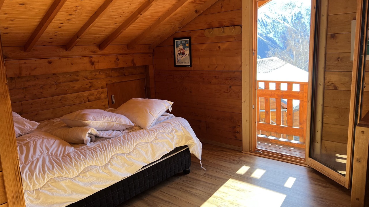 Photo of Bedroom in Venosc