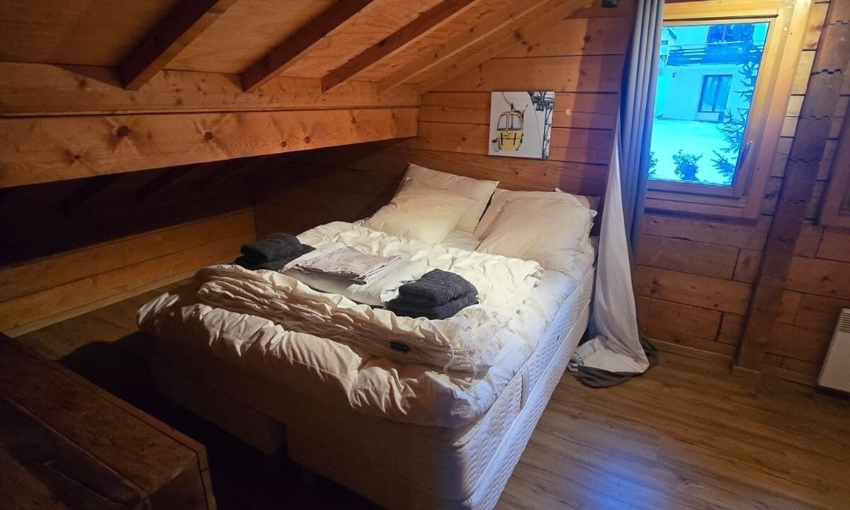 Photo of Bedroom in Venosc