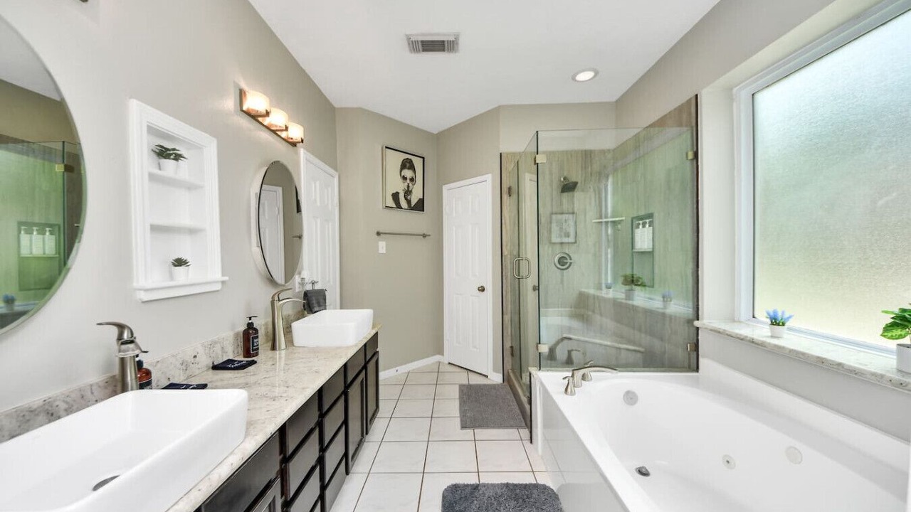 Photo of Bathroom in Pinehurst Of Atascocita