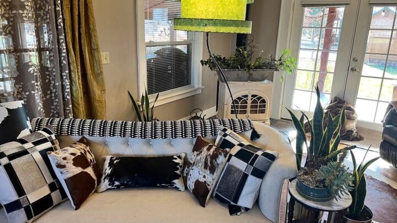 Photo of Livingroom in Darby