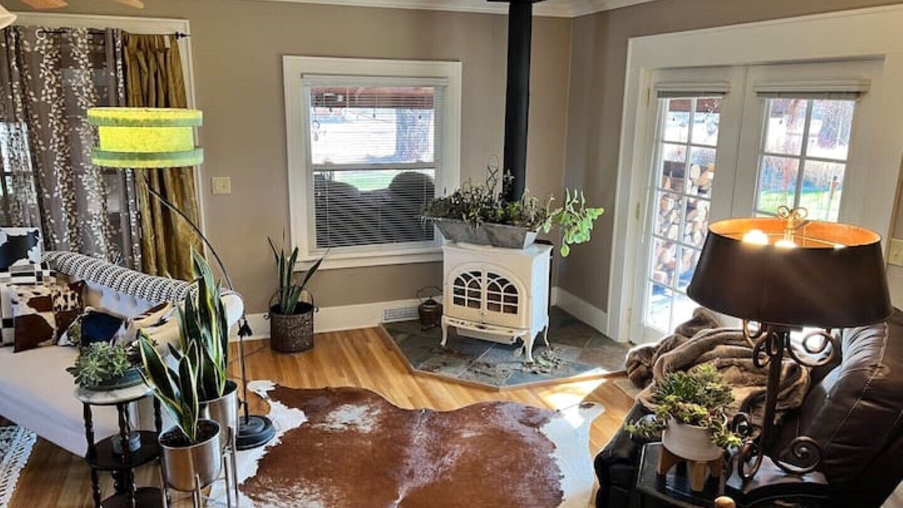 Photo of Livingroom in Darby