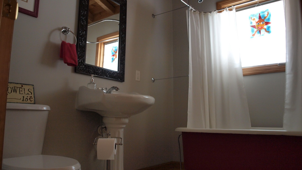 Photo of Bathroom in Pinnacle