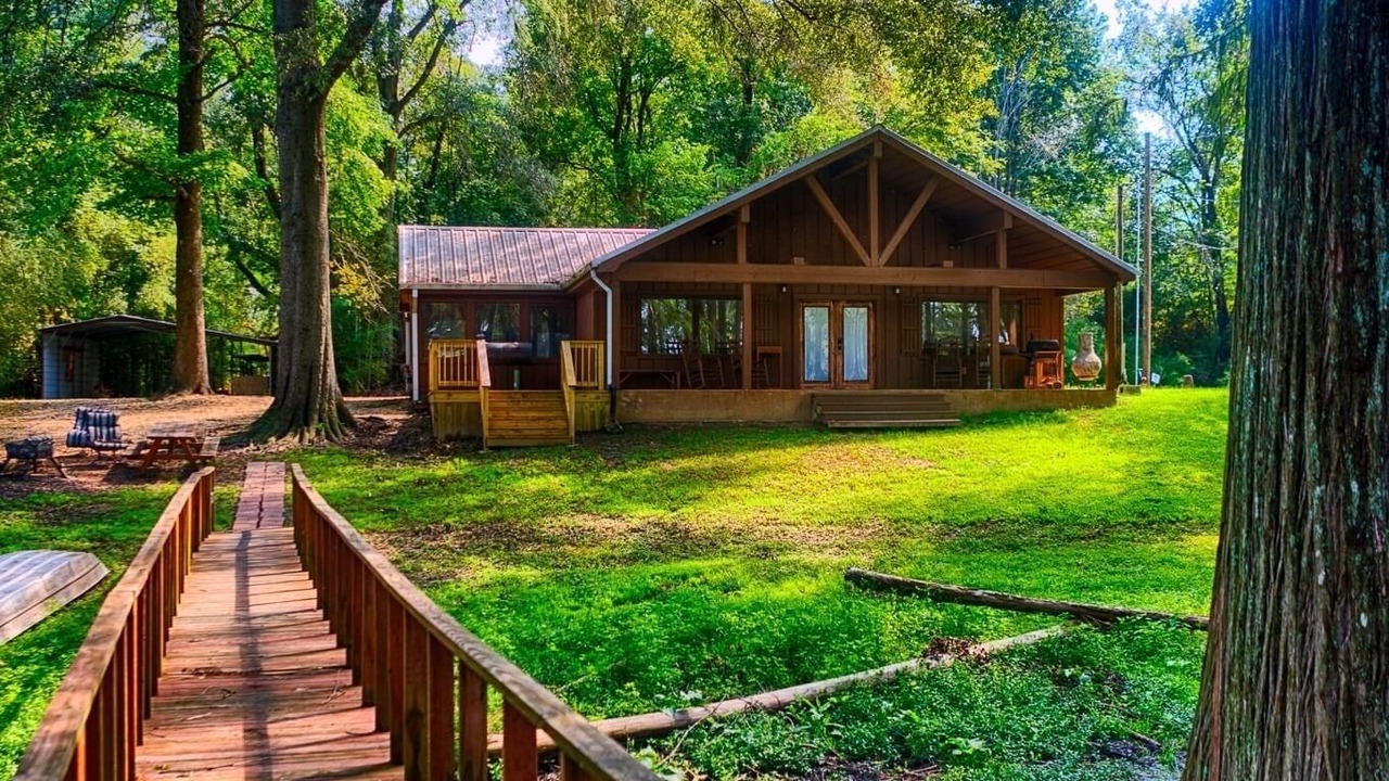 Photo of Outdoor in Jones
