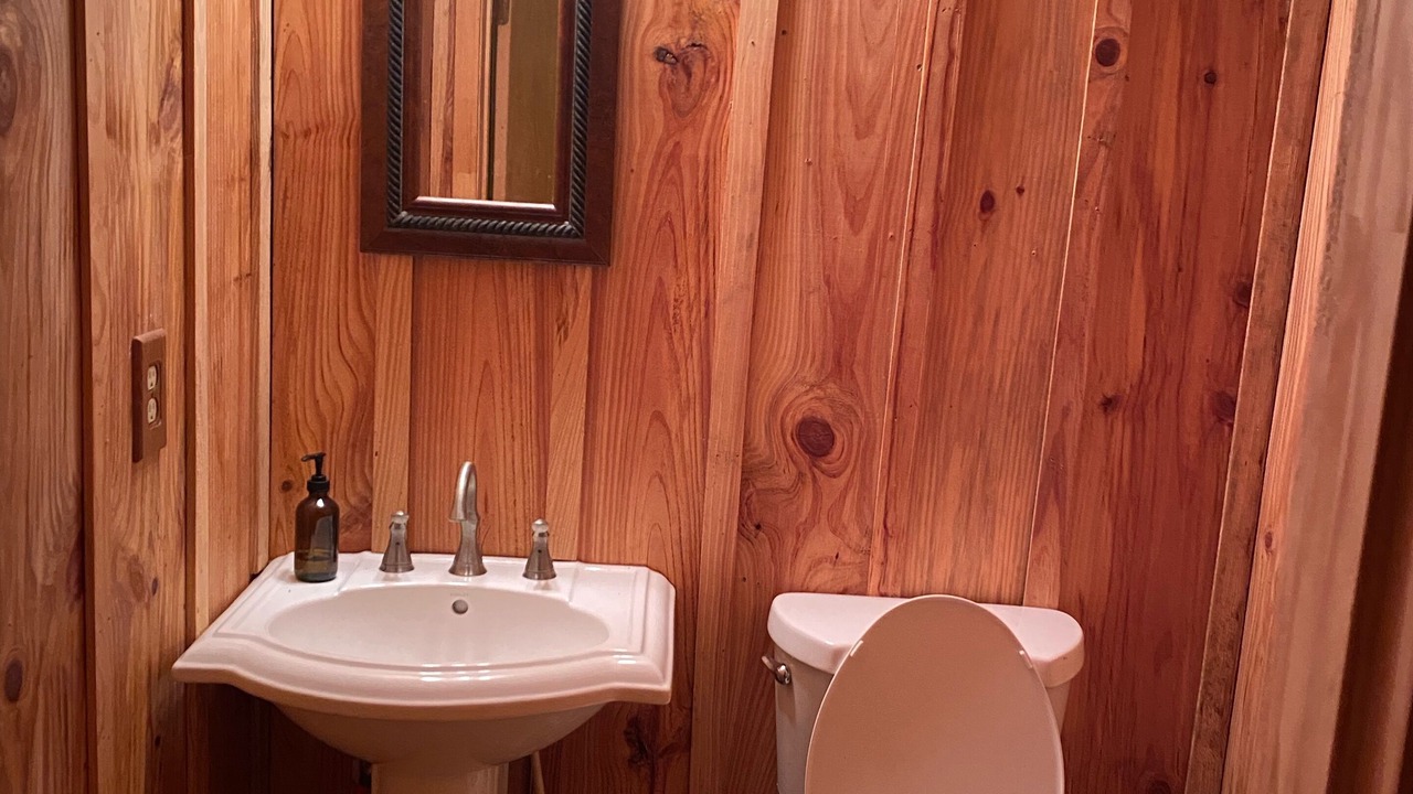 Photo of Bathroom in Jones