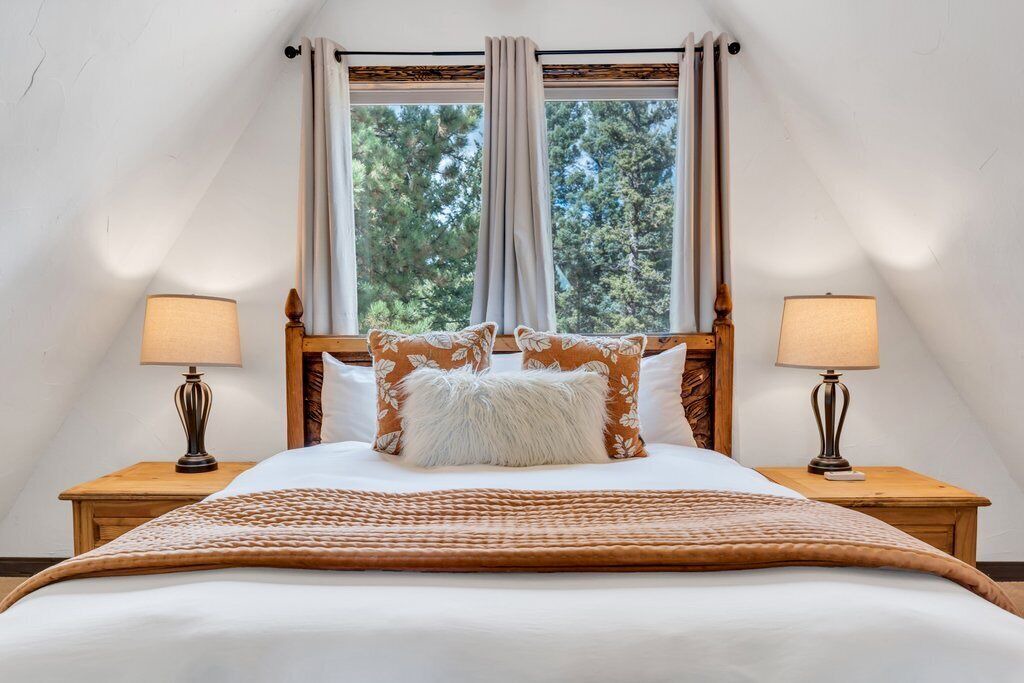 Photo of Bedroom in Highland Lakes