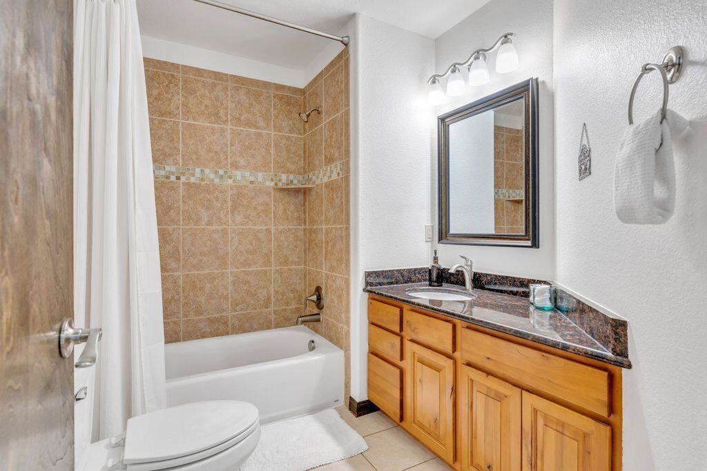 Photo of Bathroom in Highland Lakes