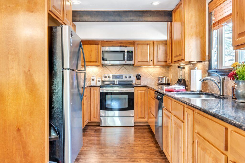 Photo of Kitchen in Highland Lakes